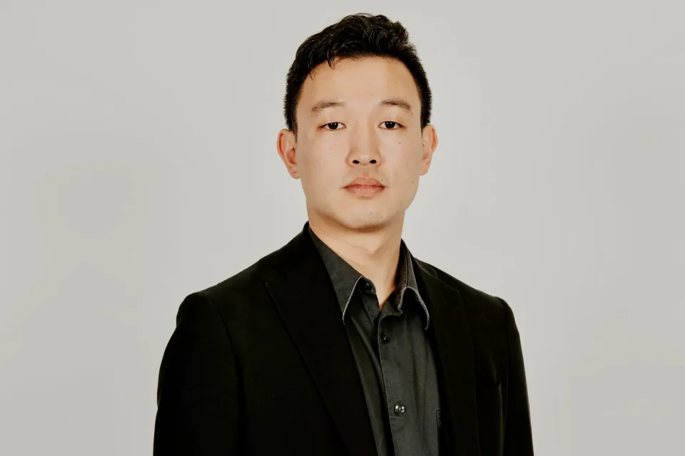 Ảnh chân dung Happy English